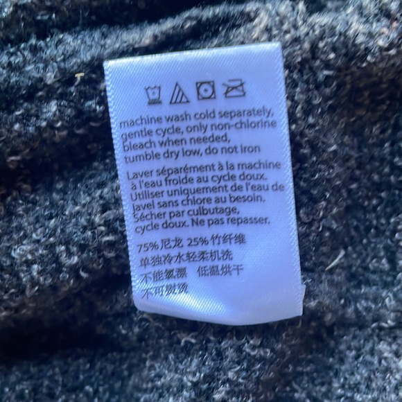 Barefoot Dreams XS/S Black/Beige Sweater - Picture 7 of 7